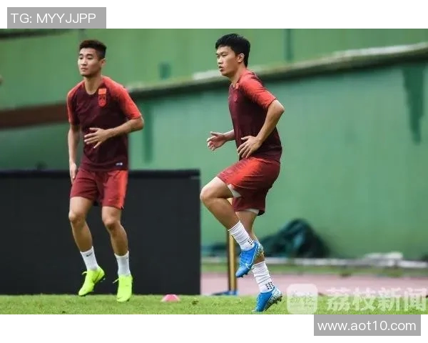 谢鹏飞精彩直塞球助攻队友破门展现卓越传球能力