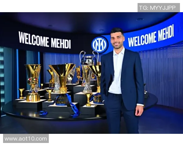 国米官方宣布签下巴萨铁腰标价1.2亿欧元成转会最大热点 国米官方宣布签下巴萨铁腰标价1.2亿欧元成转会最大热点