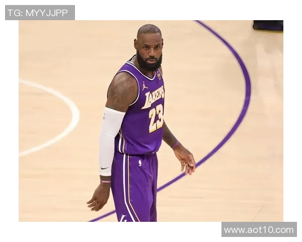 湖人背靠背击败灰熊，詹姆斯33分力挽狂澜