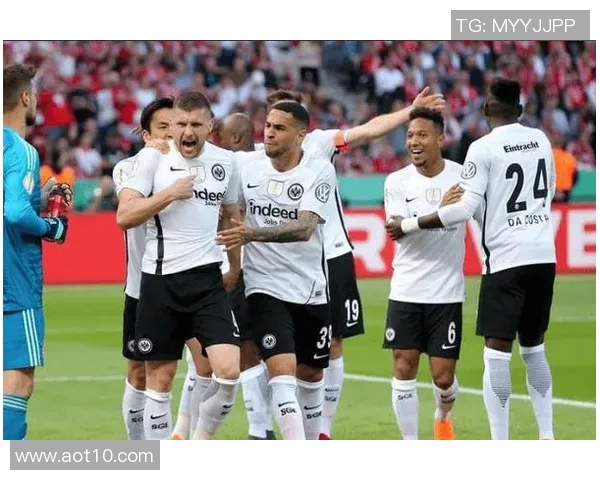 汉堡豪取三分，击败霍芬海姆，取得关键胜利