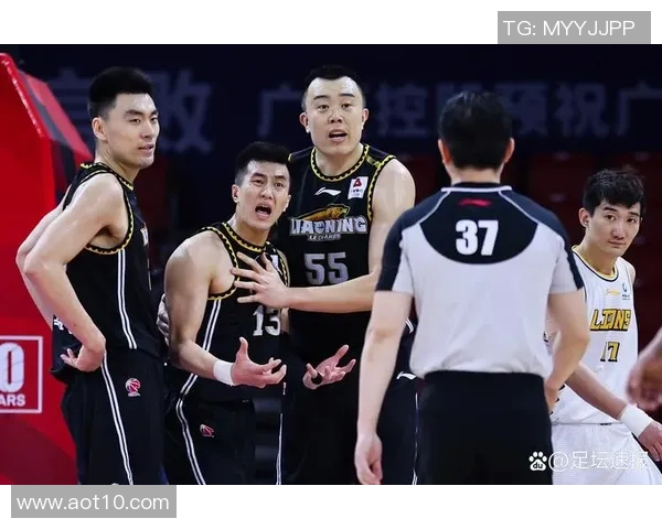 辽宁队夺得CBA总冠军创造历史,登上王者宝座 辽宁队夺得CBA总冠军创造历史,登上王者宝座